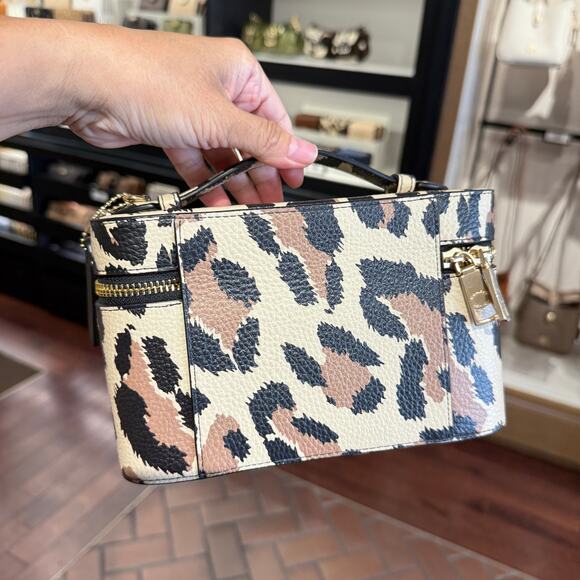 Coach CCF43 Cosmetic Case With Leopard Print, Gold/Leopard Multi, New - Picture 6 of 10